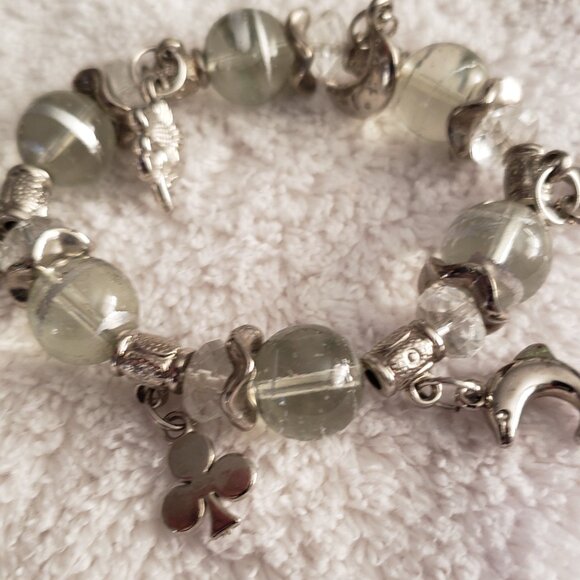 Set of four Bead Bracelets with Charms Pink Black Clear Grey - Picture 9 of 9